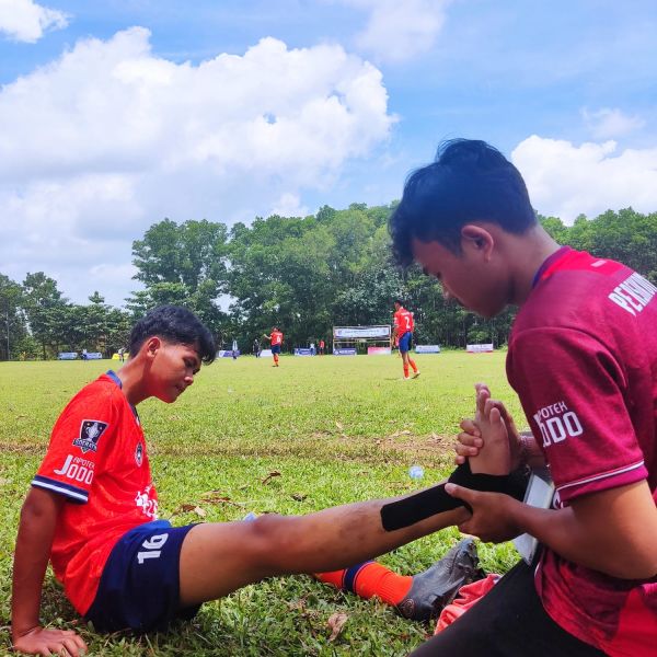 Mahasiswa Prodi D3 Fisioterapi Jadi Tim Fisioterapis dalam Kompetisi Soeratin Piala Walikota U-15 dan U-13 Provinsi Lampung Tahun 2022