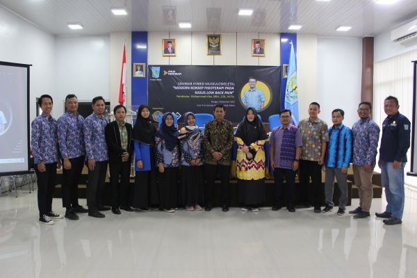 Prodi D-3 Fisioterapi Gandeng IFI Cabang Metro adakan Seminar Hybrid “Modern Konsep Fisioterapi pada Kasus Low Back Pain”