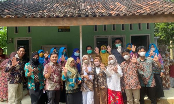 Wujudkan Generasi Bebas Stunting, Mahasiswa S1 Administrasi Rumah Sakit Gandeng Puskesmas Purwoasri Beri Sosialisasi